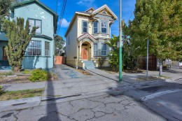 1674 10th Street, Oakland